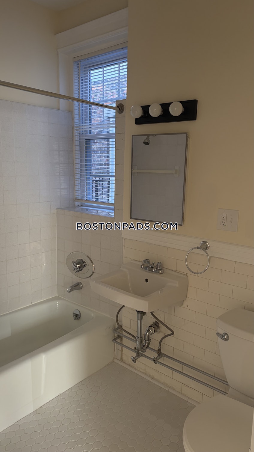 Boston - $2,500+ /month