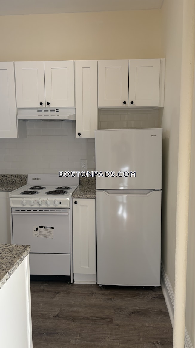 Boston - $2,500+ /mo