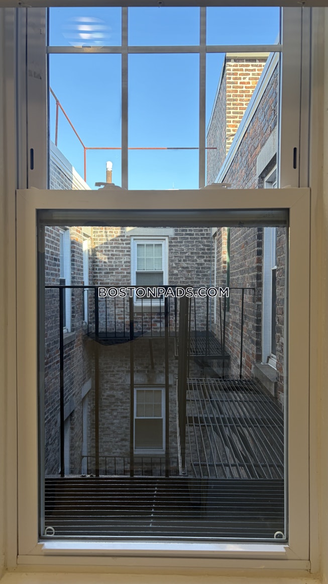 Boston - $2,500+ /mo