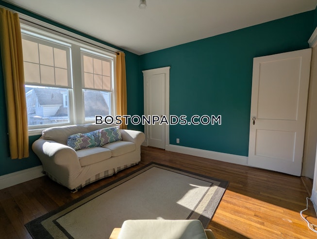 Brookline - $2,500+ /mo