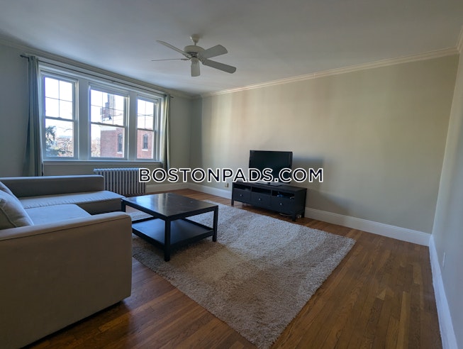 Brookline - $2,500+ /mo