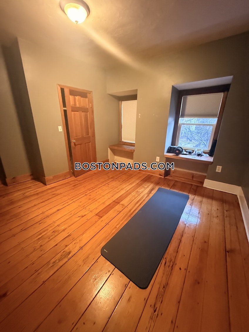 Roxbury Crossing - $9,900+ /month