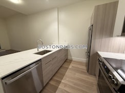 East Broadway/>, Boston