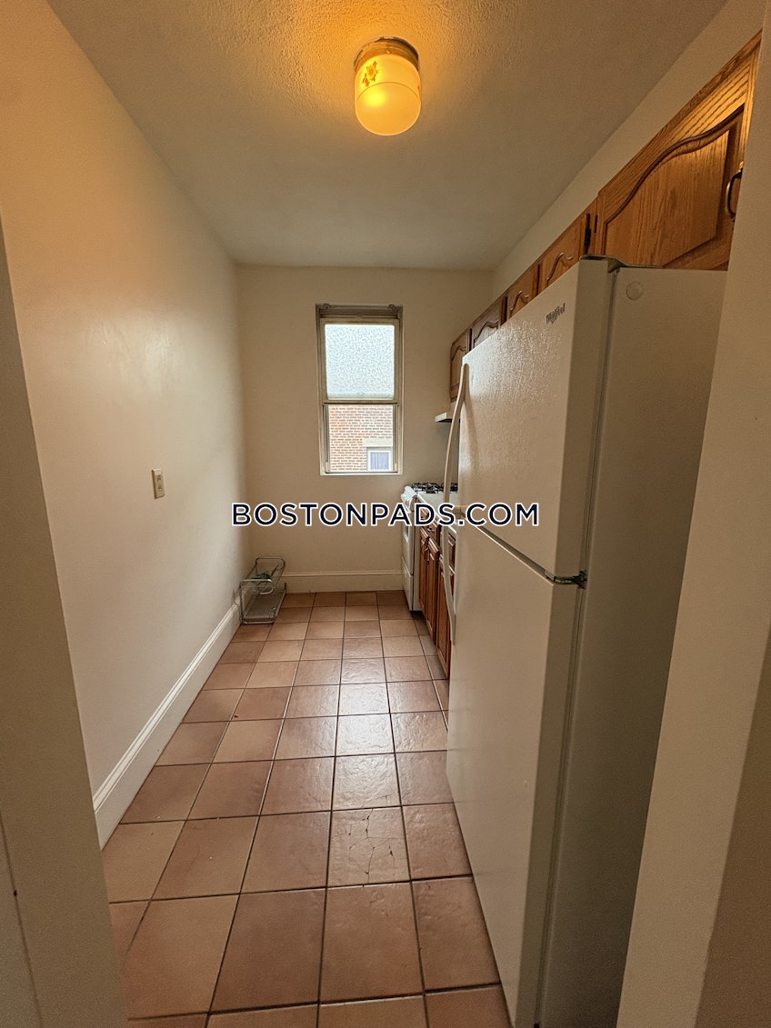 Boston - $2,200+ /month