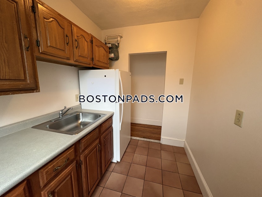 Boston - $2,200+ /month