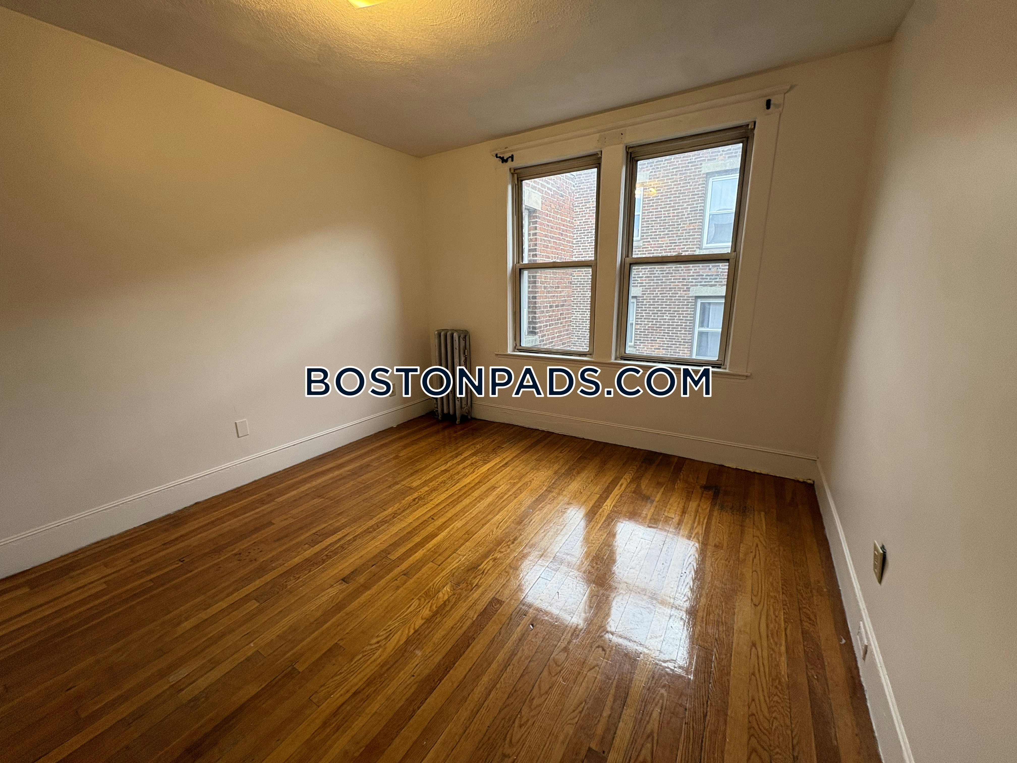 Boston - 1 Beds, 1 Baths