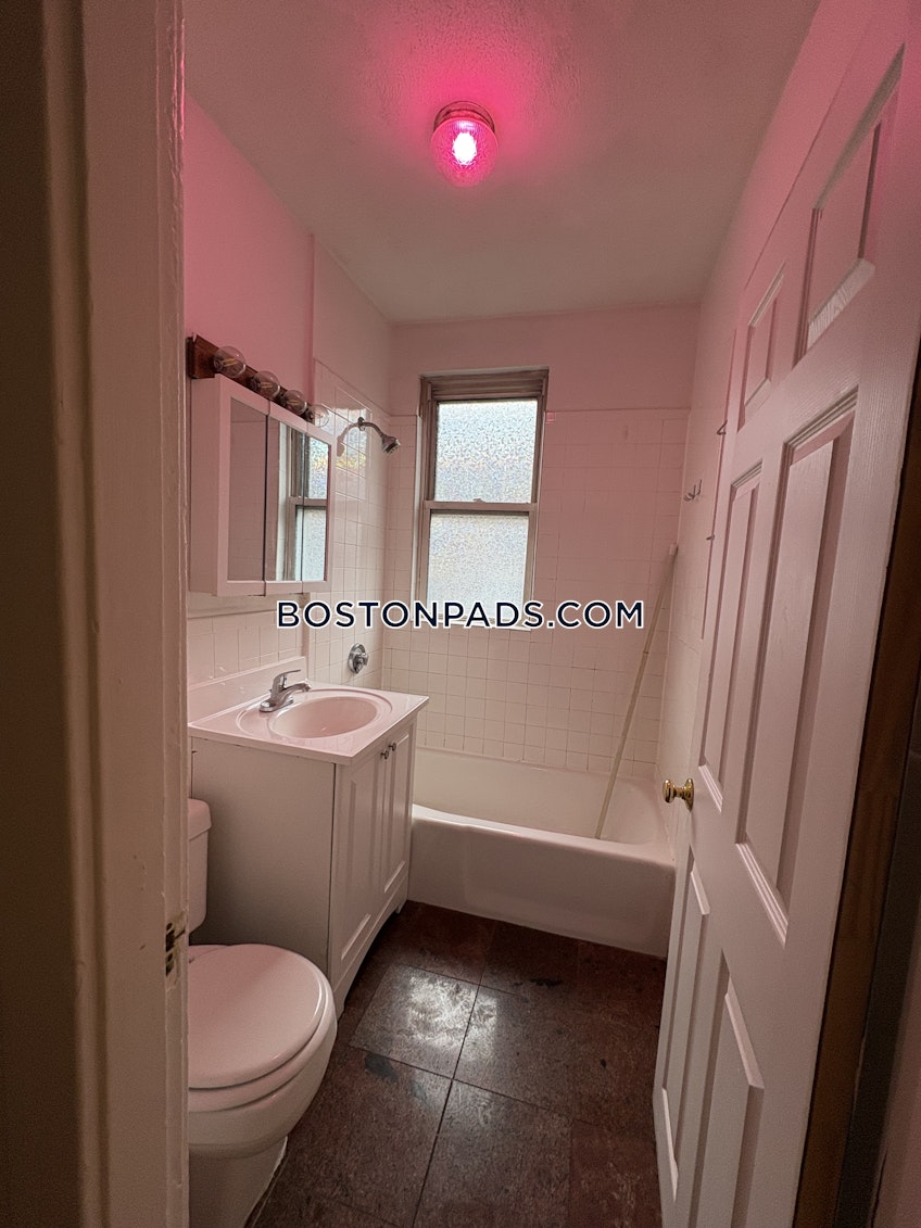 Boston - $2,200+ /month