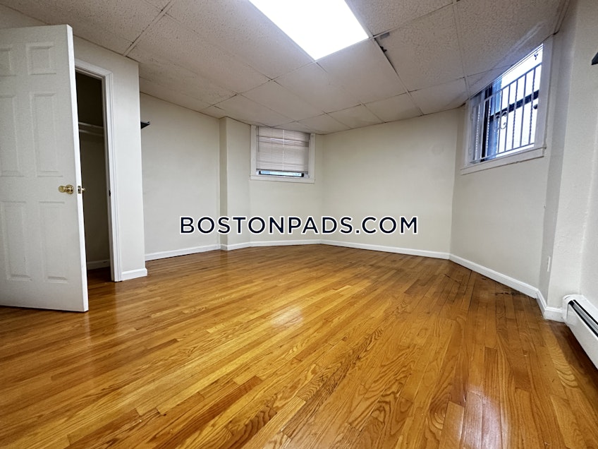 Boston - $4,500+ /month