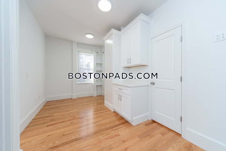 Hemenway St., Boston