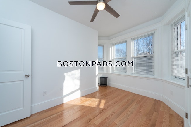 Boston - $4,050+ /mo