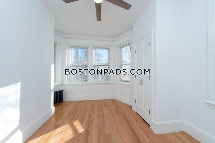 Hemenway St., Boston