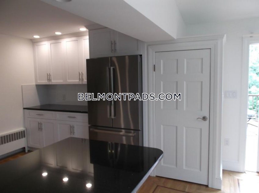 BELMONT - 5 Beds, 3.5 Baths - Image 4