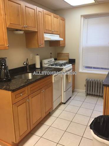 Boston - 3 Beds, 1 Baths