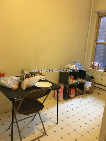 Boston - 2 Beds, 1 Baths