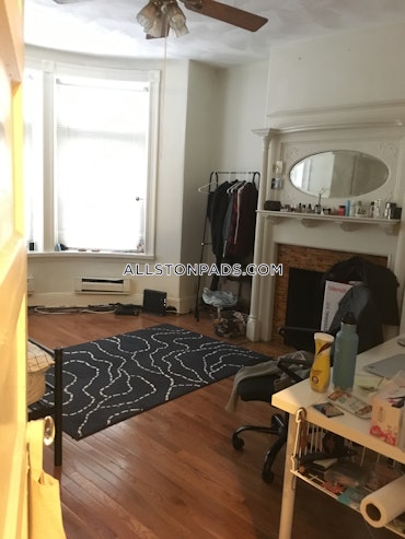 Boston - 2 Beds, 1 Baths