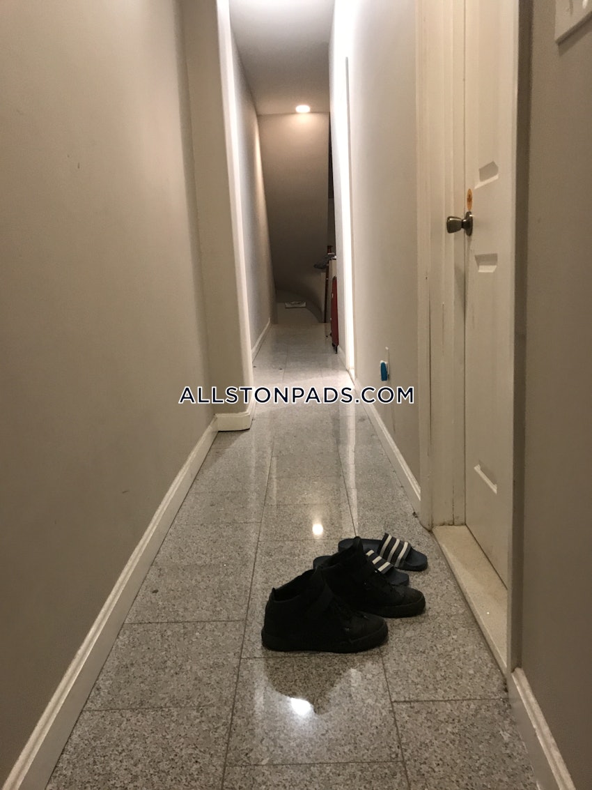 BOSTON - ALLSTON - 5 Beds, 2 Baths - Image 10