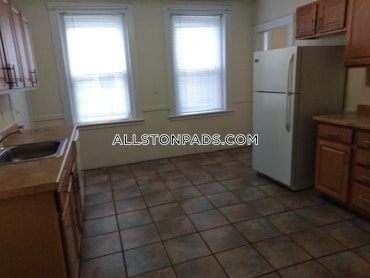 Boston - 4 Beds, 2 Baths