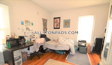 Boston - 4 Beds, 2 Baths