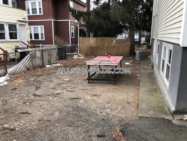 Boston - 3 Beds, 1 Baths