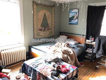 Boston - 3 Beds, 1 Baths