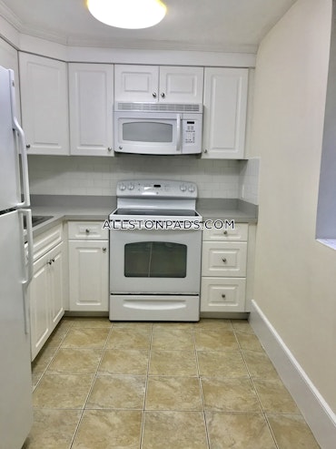 Boston - 1 Beds, 1 Baths