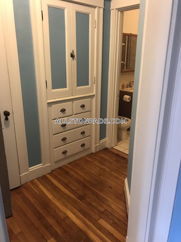 Boston - 2 Beds, 1 Baths