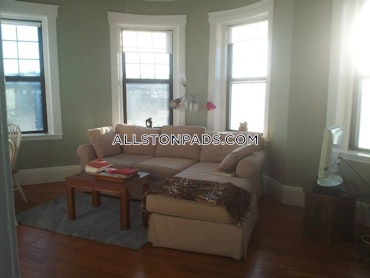 Boston - 2 Beds, 1 Baths