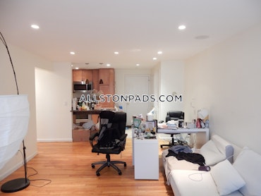 Boston - 1 Beds, 1 Baths