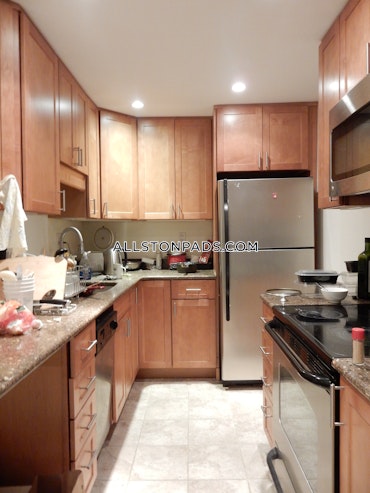 Boston - 1 Beds, 1 Baths