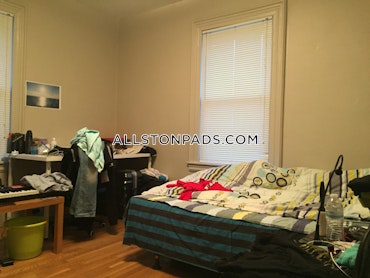 Boston - 3 Beds, 2 Baths