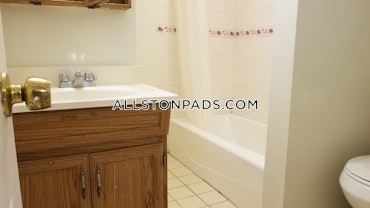 Boston - 2 Beds, 1 Baths