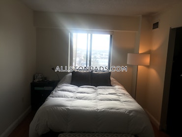 Boston - 1 Beds, 1 Baths