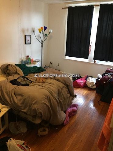 Boston - 2 Beds, 1 Baths