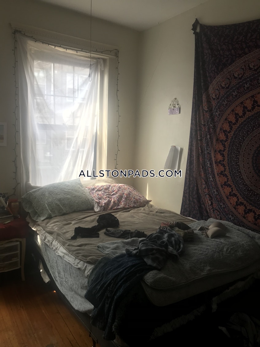 Boston - $2,750+ /month