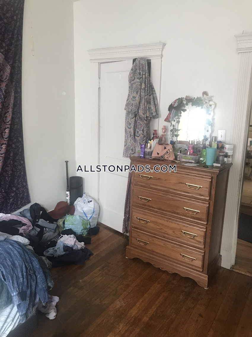 BOSTON - ALLSTON - 1 Bed, 1 Bath - Image 1