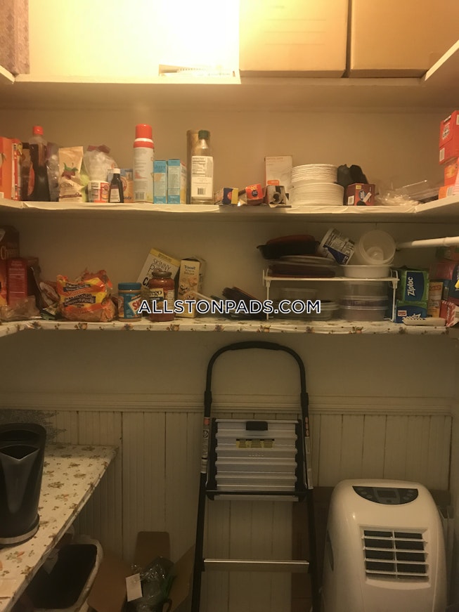 Boston - $2,750+ /mo