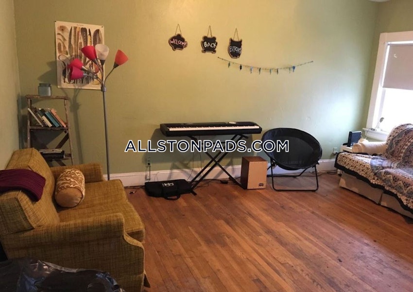 BOSTON - ALLSTON - 3 Beds, 1 Bath - Image 2