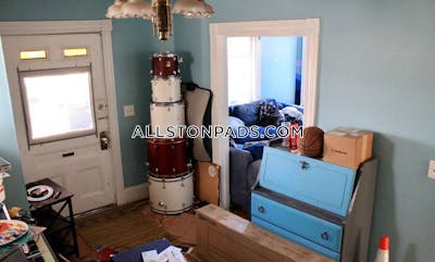 Allston Deal Alert! Spacious 7 Be 3 Bath apartment in Linden St Boston - $6,800