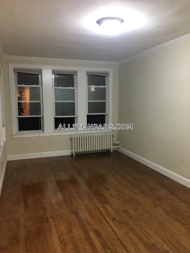 Boston - 5 Beds, 2 Baths