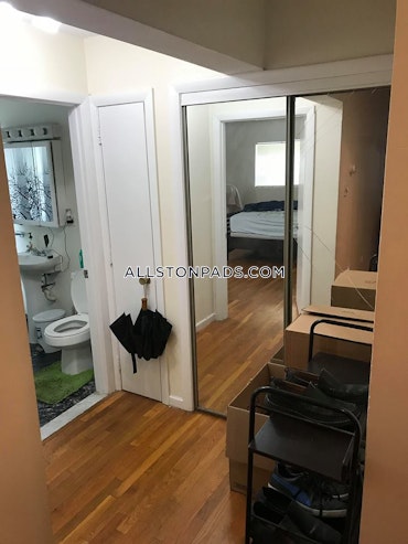 Boston - 1 Beds, 1 Baths