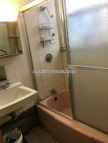 Boston - 3 Beds, 1 Baths