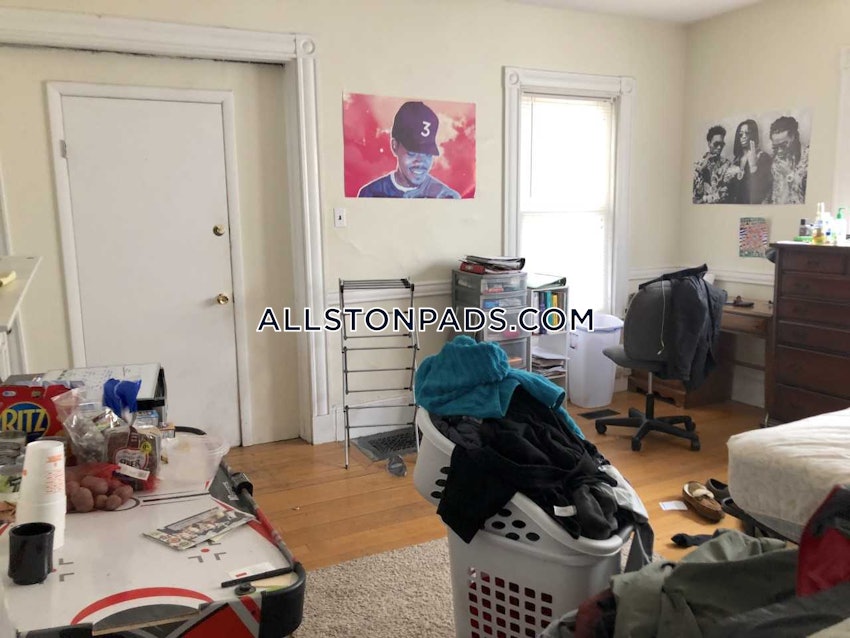 BOSTON - ALLSTON - 4 Beds, 2 Baths - Image 7