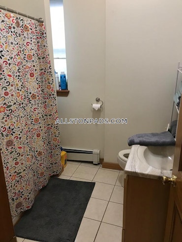 Boston - 2 Beds, 1 Baths