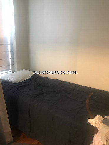 Boston - 0 Beds, 1 Baths