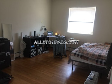 Boston - 2 Beds, 1 Baths