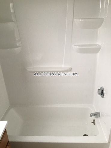 Boston - 1 Beds, 1 Baths