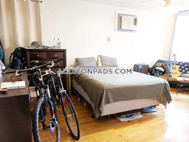 Boston - 0 Beds, 1 Baths