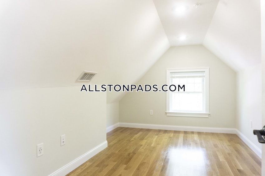 BOSTON - ALLSTON - 2 Beds, 2 Baths - Image 4