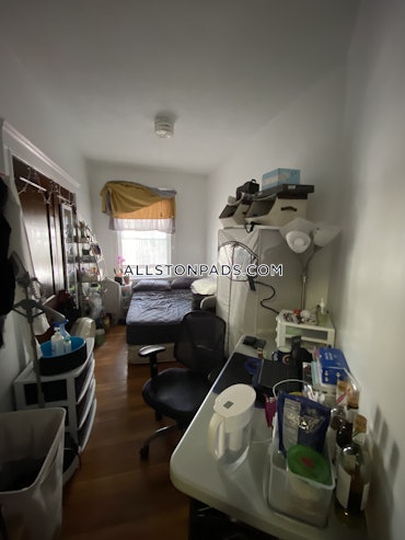 Allston, Boston, MA - 3 Beds, 1.5 Baths - $3,075 - ID#4755578