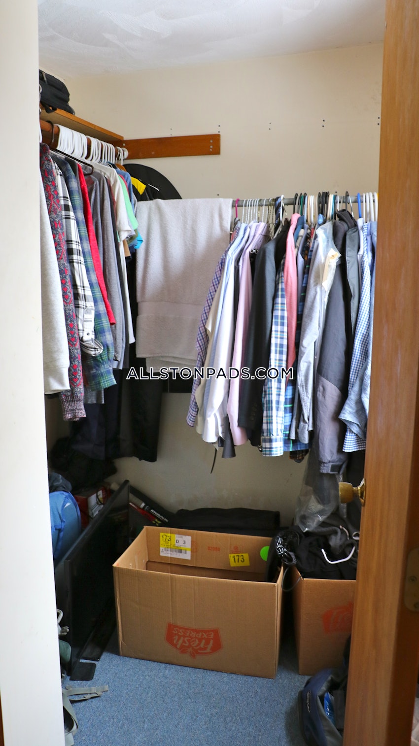 BOSTON - ALLSTON - 2 Beds, 2 Baths - Image 9